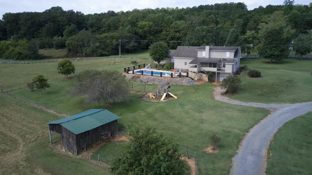 2239 County Road 750 Calhoun TN 37309