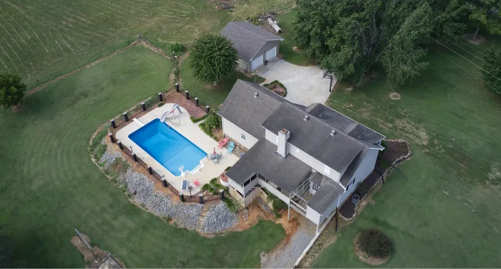 2239 County Road 750 Calhoun TN 37309