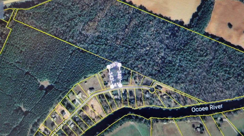 211 Rivers Edge Lane Benton TN 37307