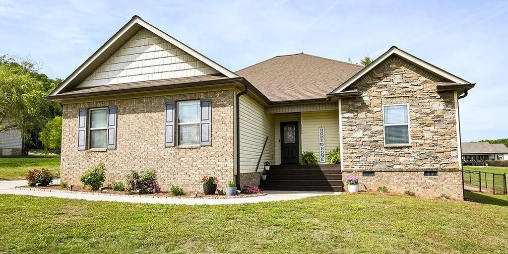 111 Hall Norwood Road, SE Cleveland TN 37311