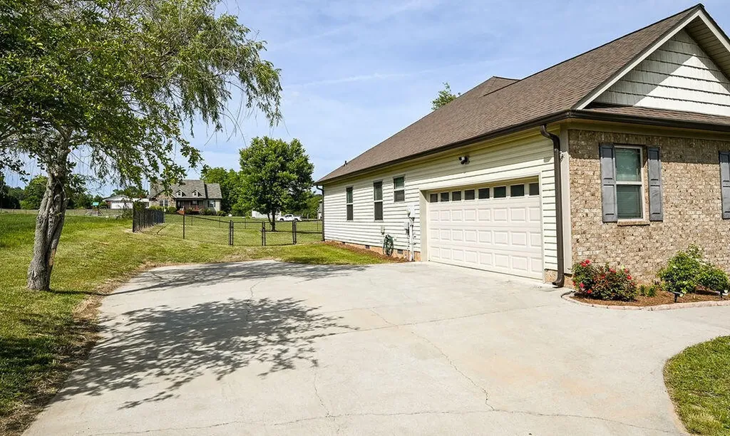 111 Hall Norwood Road, SE Cleveland TN 37311