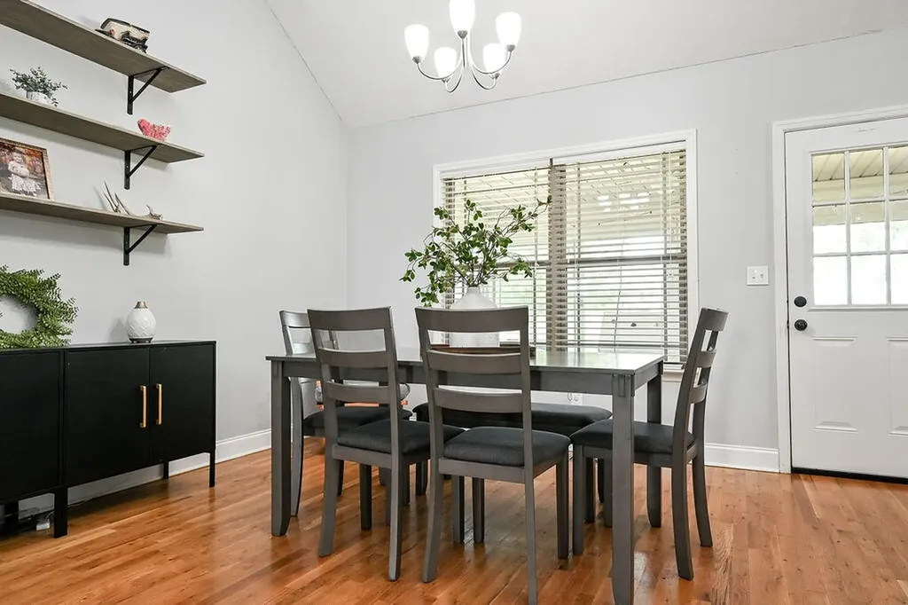 111 Hall Norwood Road, SE Cleveland TN 37311
