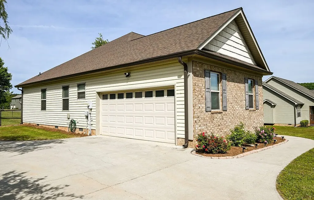 111 Hall Norwood Road, SE Cleveland TN 37311