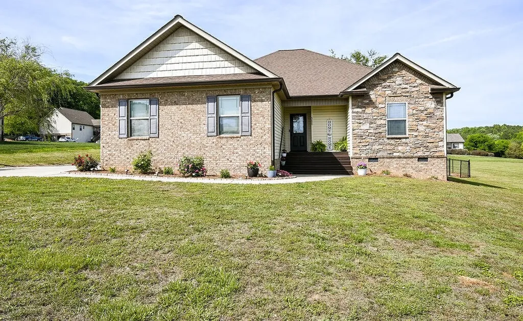 111 Hall Norwood Road, SE Cleveland TN 37311