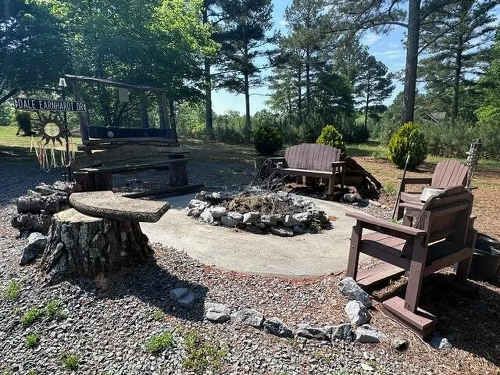 151 Rivers Edge Lane Benton TN 37307