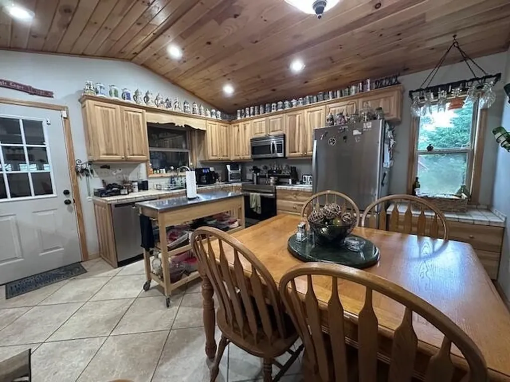 151 Rivers Edge Lane Benton TN 37307