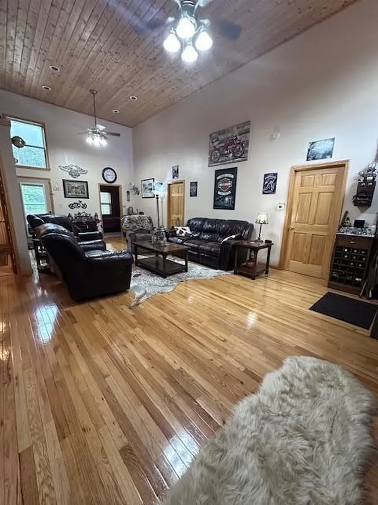 151 Rivers Edge Lane Benton TN 37307