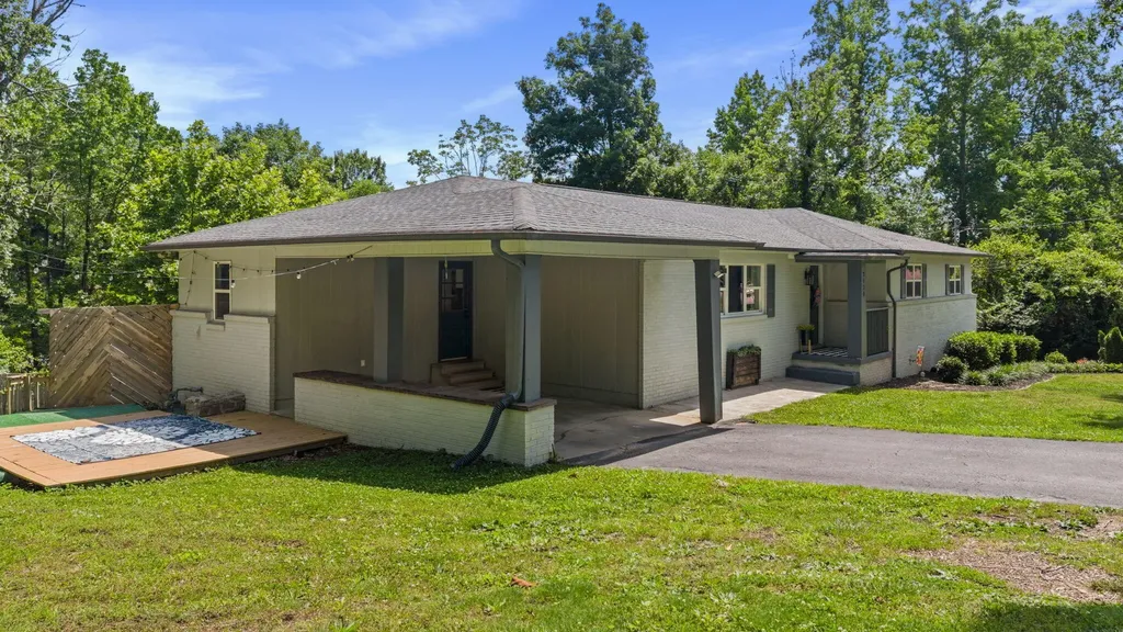 2430 Walnut Drive, NW Cleveland TN 37311