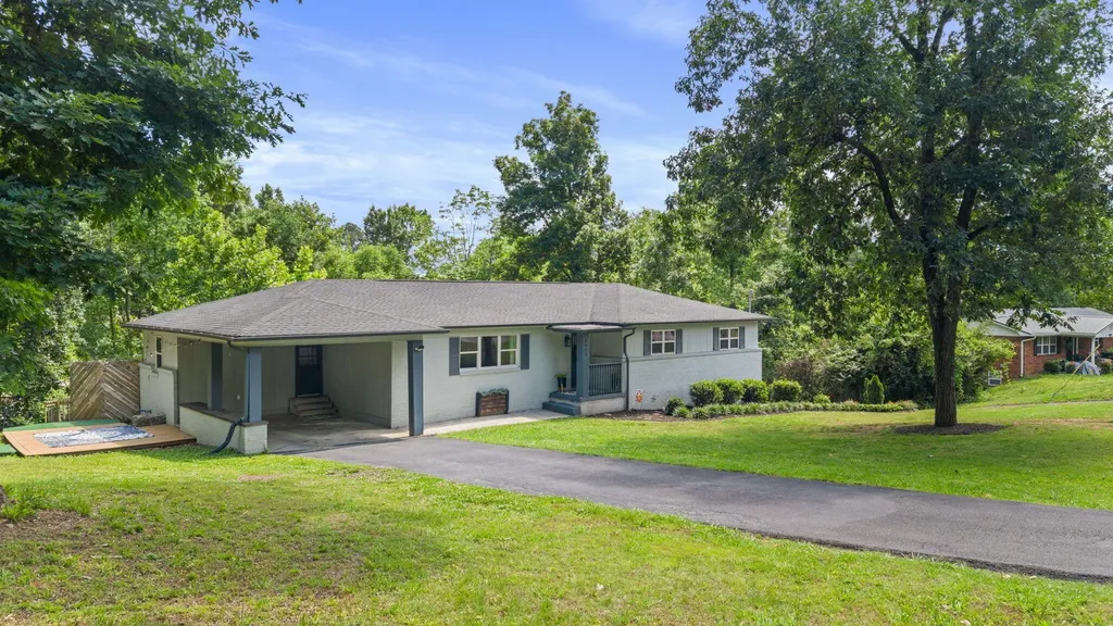 2430 Walnut Drive, NW Cleveland TN 37311