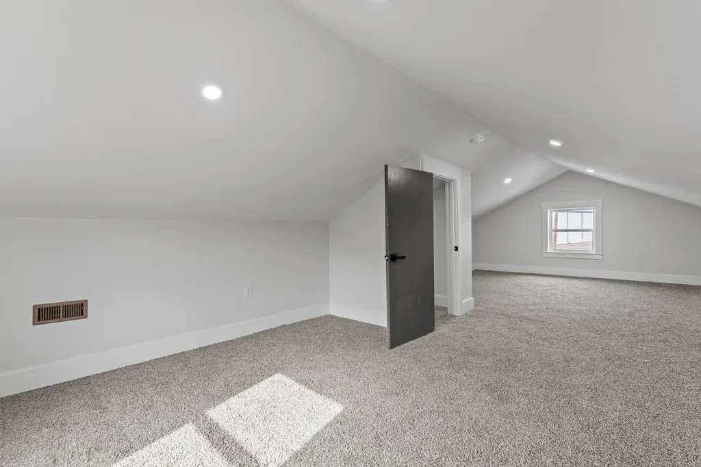 553 4th Street, SE Cleveland TN 37311