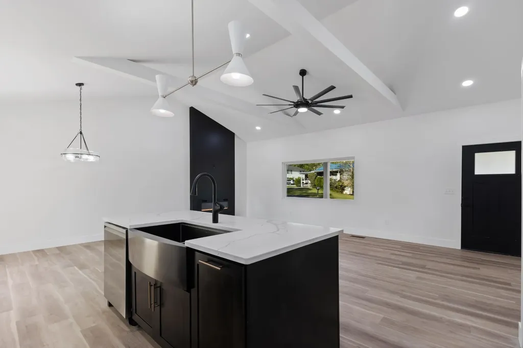 3310 Travis Street, NW Cleveland TN 37312