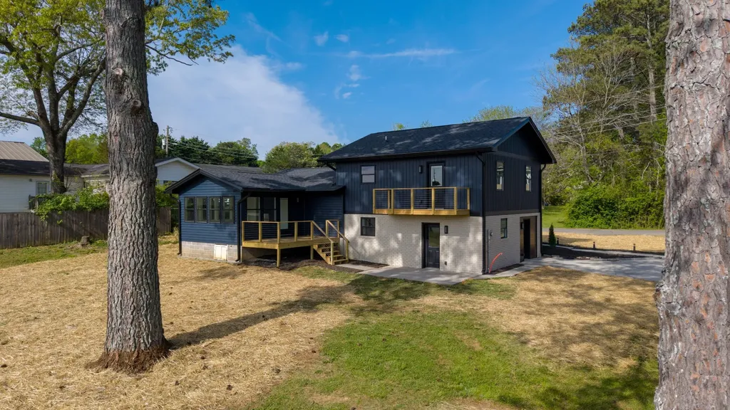 3310 Travis Street, NW Cleveland TN 37312
