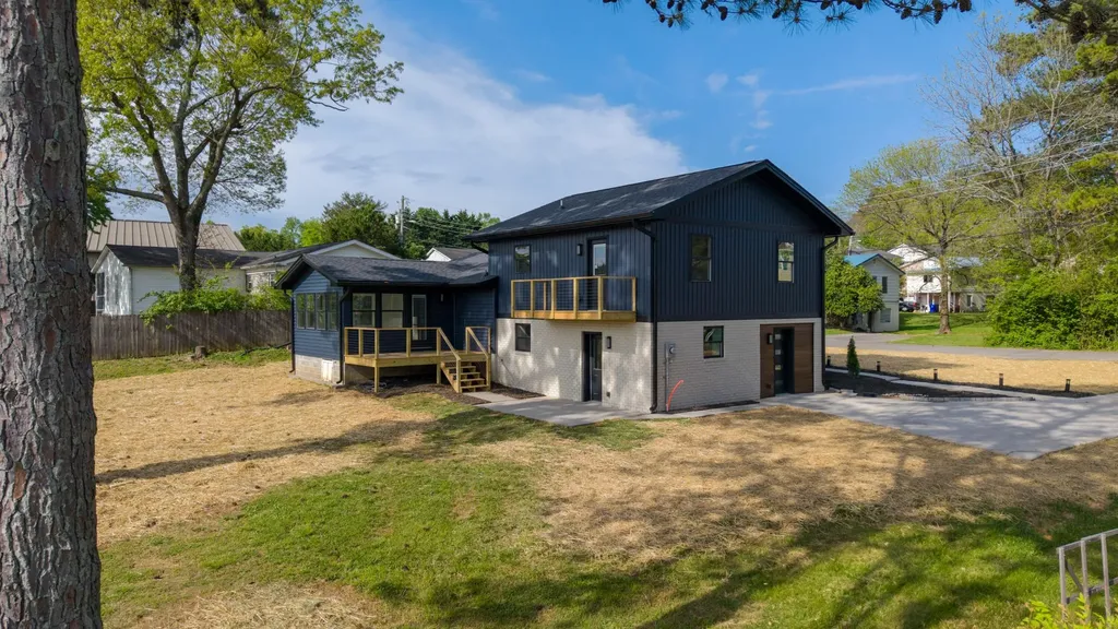 3310 Travis Street, NW Cleveland TN 37312
