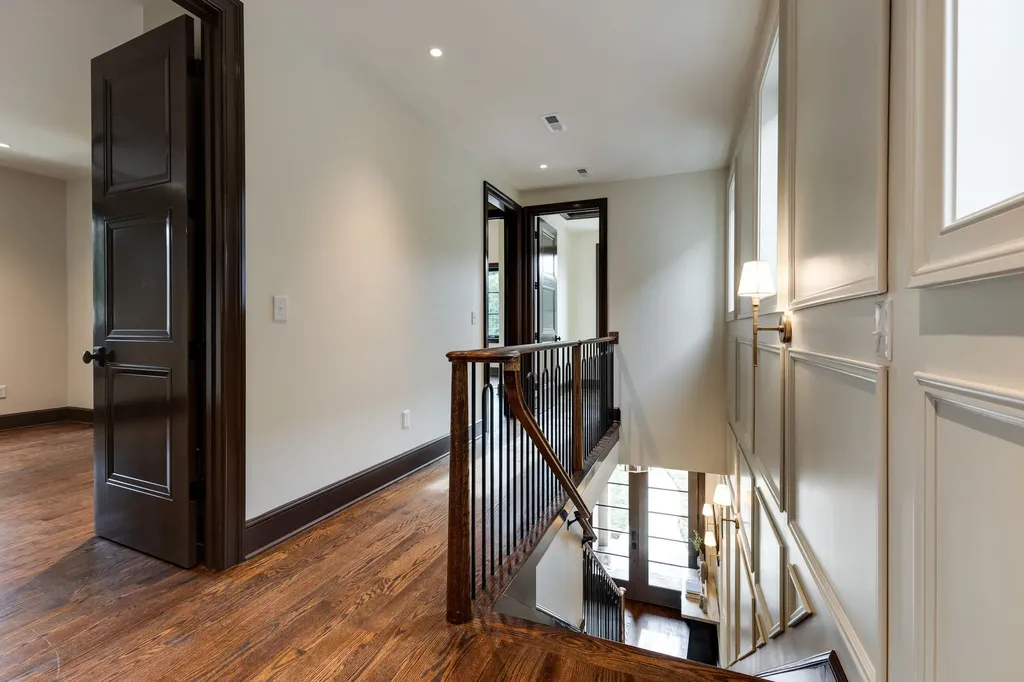 1207A N 8th Street Nashville TN 37207