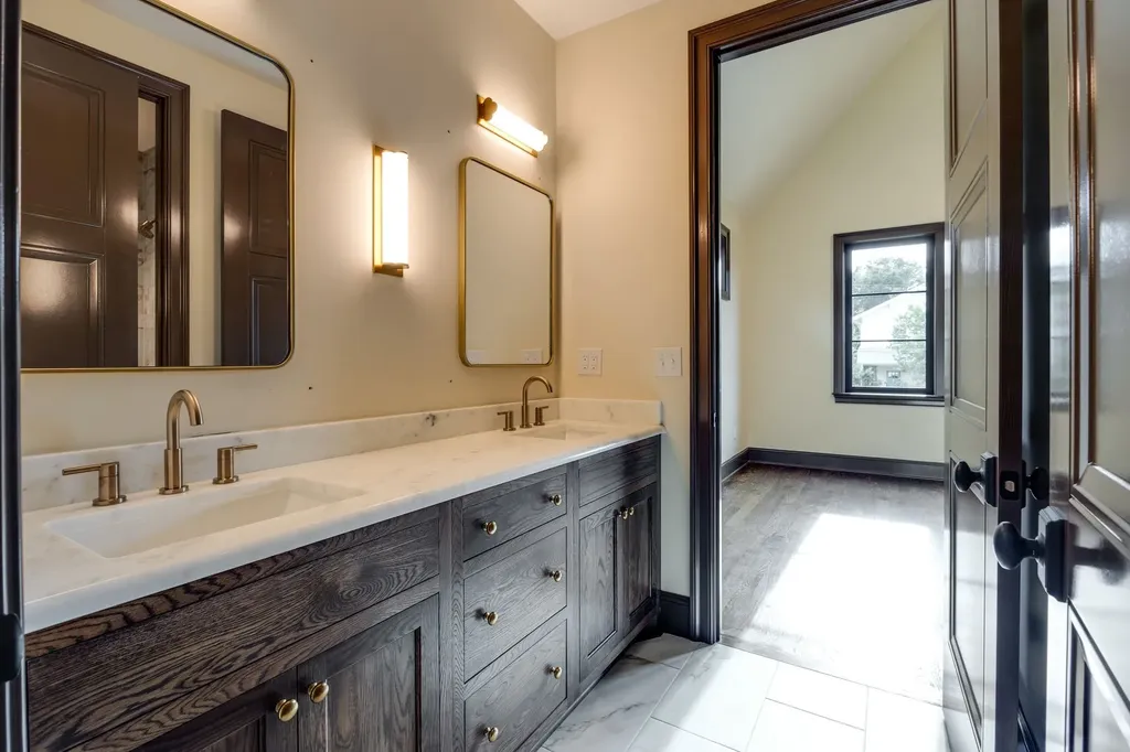 1207A N 8th Street Nashville TN 37207