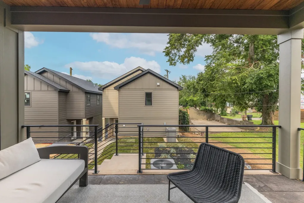1207A N 8th Street Nashville TN 37207
