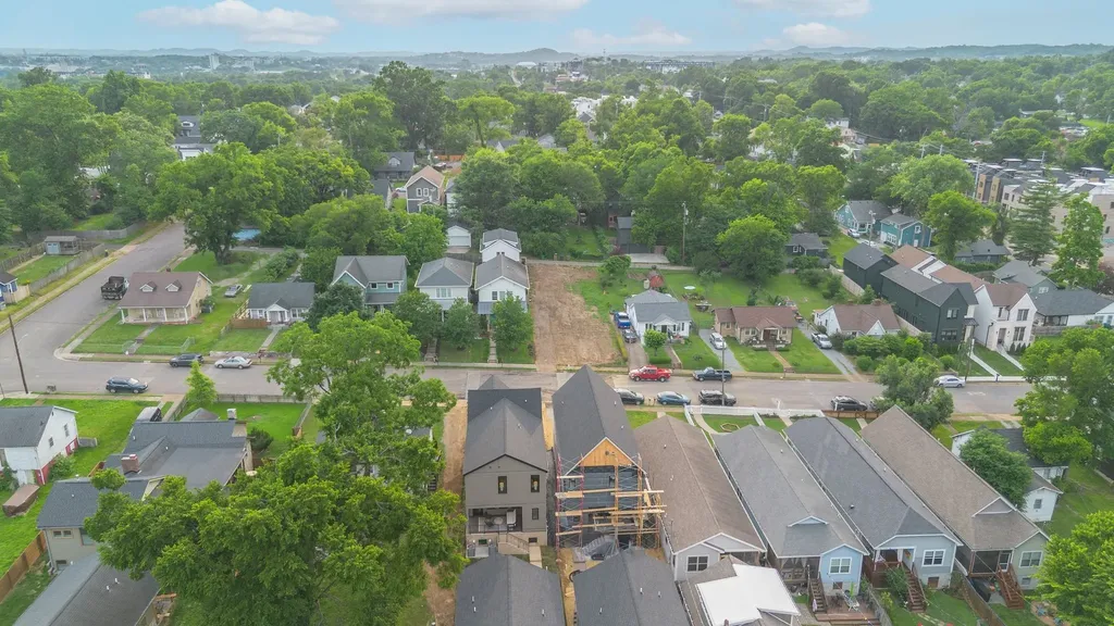 1207A N 8th Street Nashville TN 37207