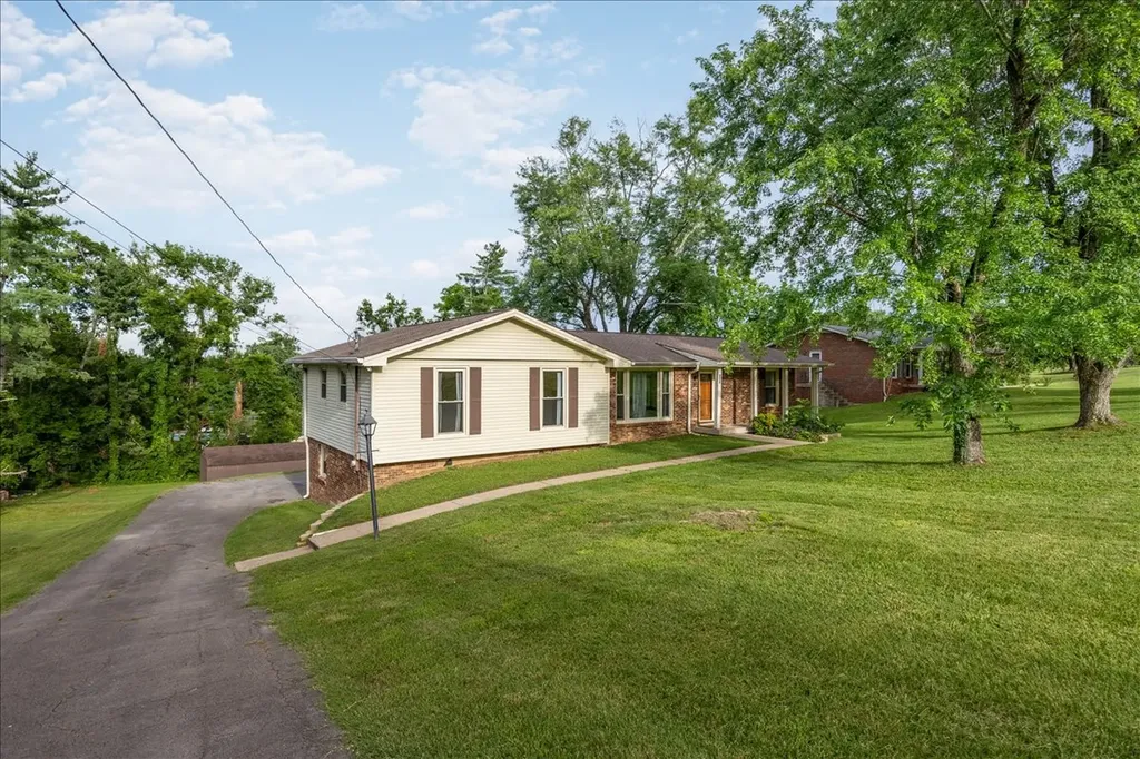 1105 Clearview Drive Mount Juliet TN 37122