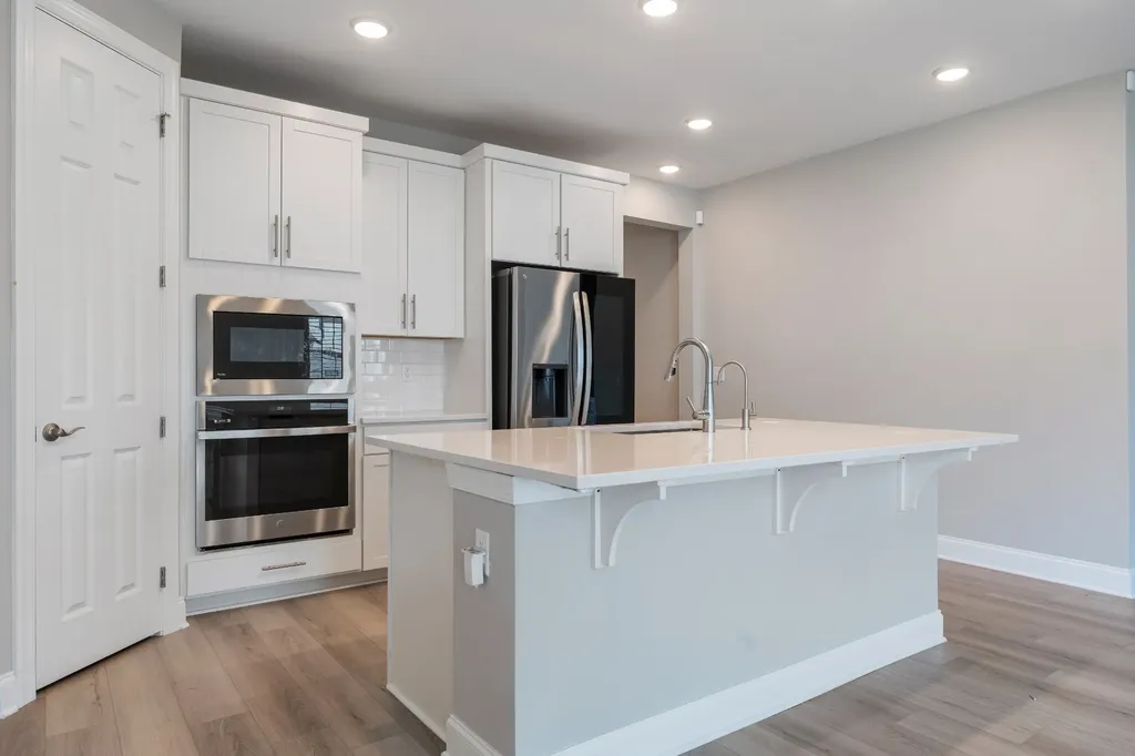 1428 Ovaldale Drive Murfreesboro TN 37128