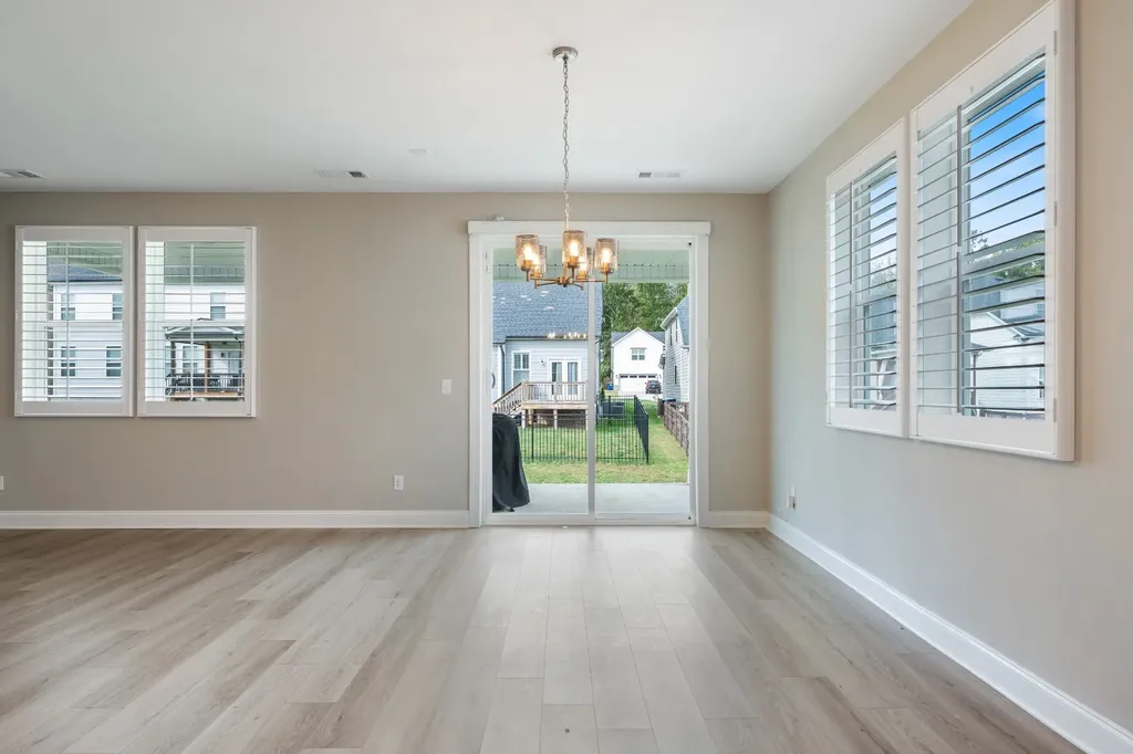 1428 Ovaldale Drive Murfreesboro TN 37128