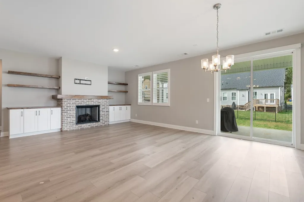1428 Ovaldale Drive Murfreesboro TN 37128