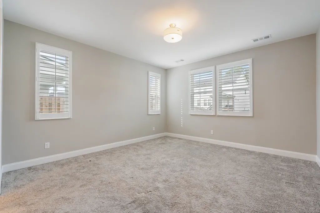1428 Ovaldale Drive Murfreesboro TN 37128