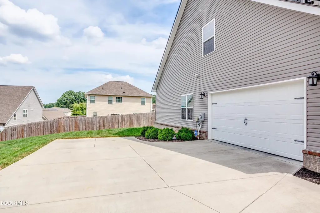 516 Tuxford Lane Knoxville TN 37912