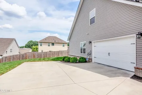 516 Tuxford Lane Knoxville TN 37912