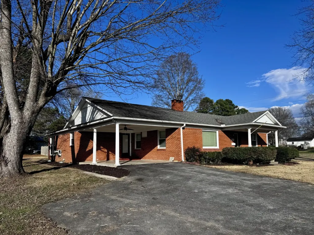 211 Church Street Loretto TN 38469