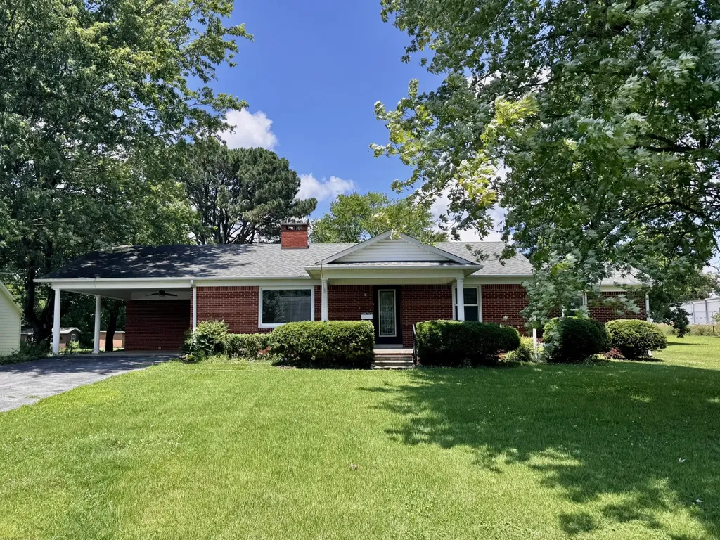 211 Church Street Loretto TN 38469