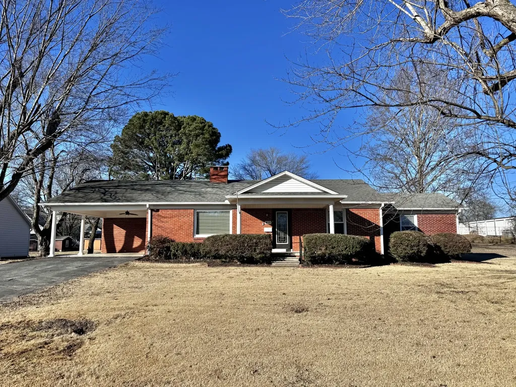 211 Church Street Loretto TN 38469