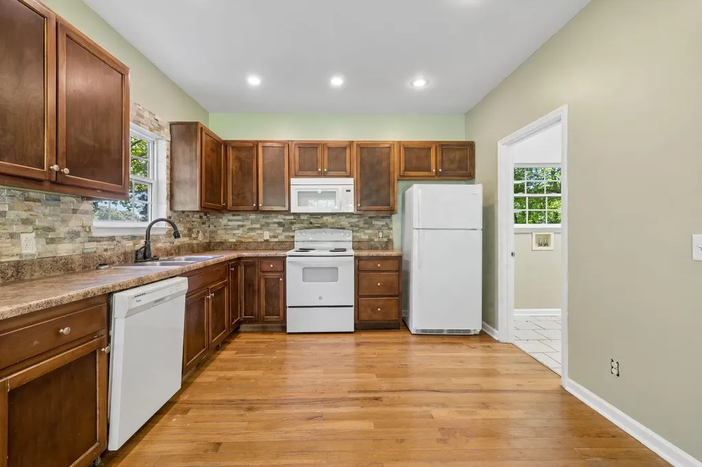 280 Hillside Road Whitwell TN 37397