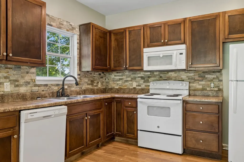 280 Hillside Road Whitwell TN 37397
