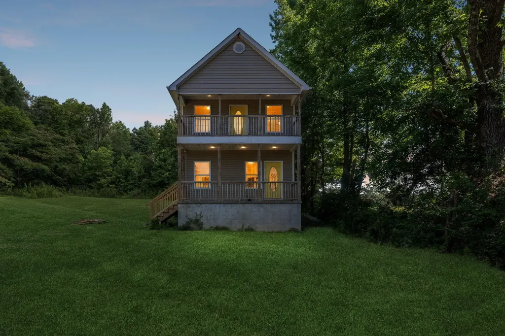 280 Hillside Road Whitwell TN 37397