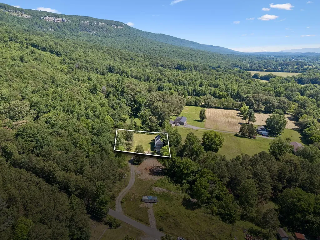 280 Hillside Road Whitwell TN 37397