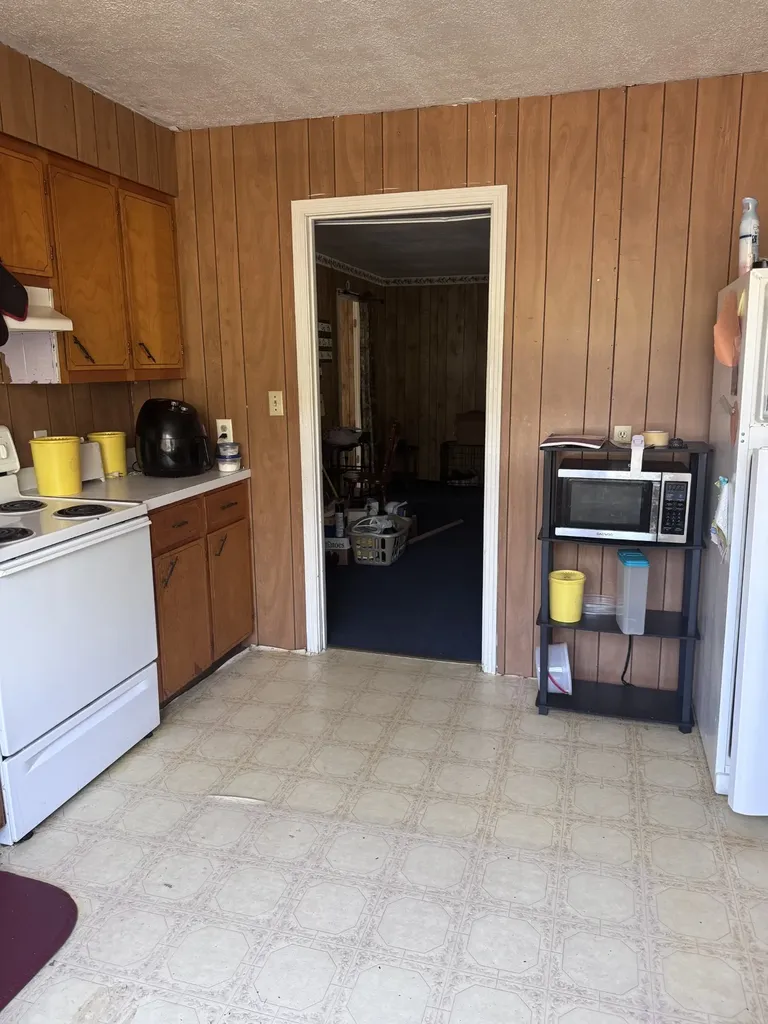 9863 Highway 13 Erin TN 37061