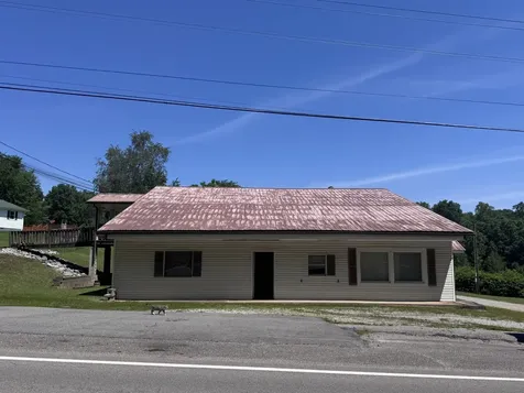 9863 Highway 13 Erin TN 37061