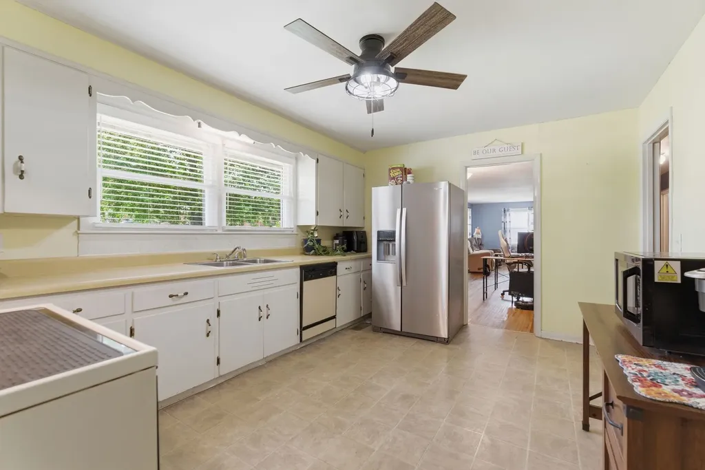1313 Raby Avenue Shelbyville TN 37160