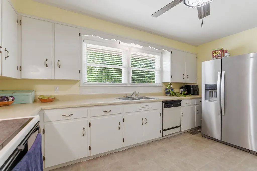 1313 Raby Avenue Shelbyville TN 37160