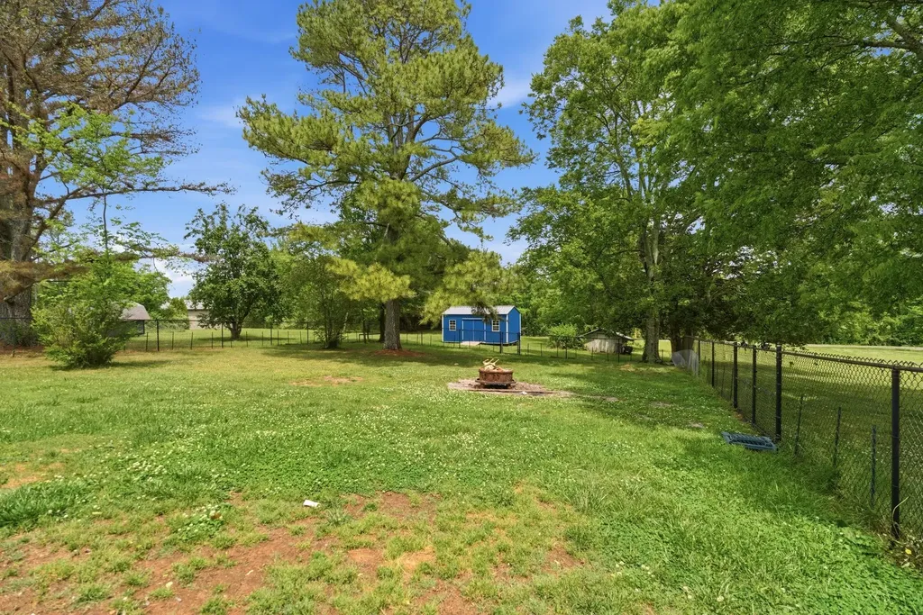 1313 Raby Avenue Shelbyville TN 37160