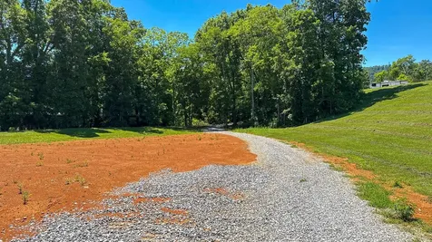 15133 Highway 11 Trenton GA 30752