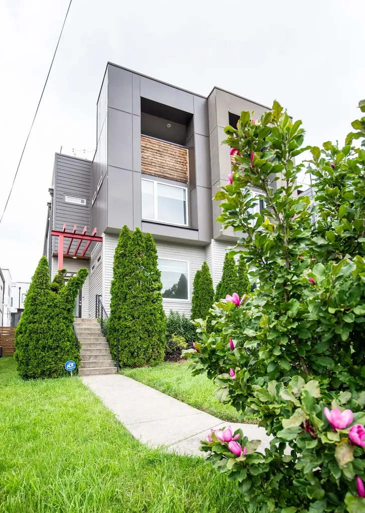407A 35th Ave, N Nashville TN 37209