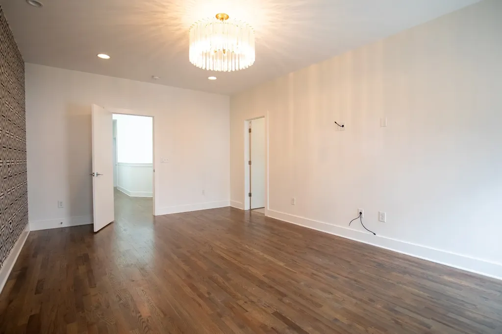 407A 35th Ave, N Nashville TN 37209