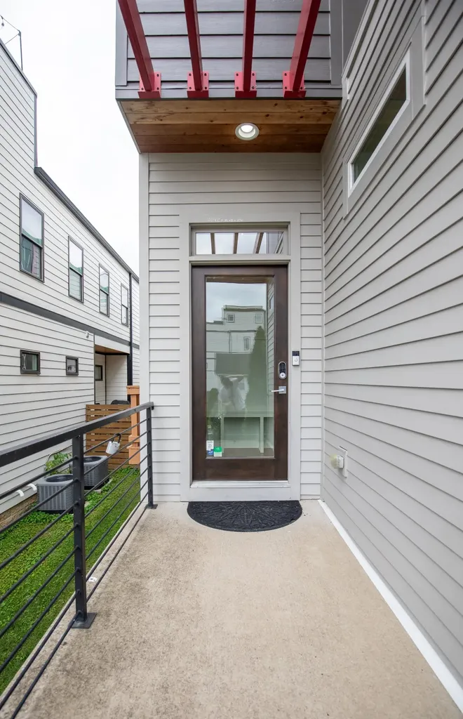 407A 35th Ave, N Nashville TN 37209