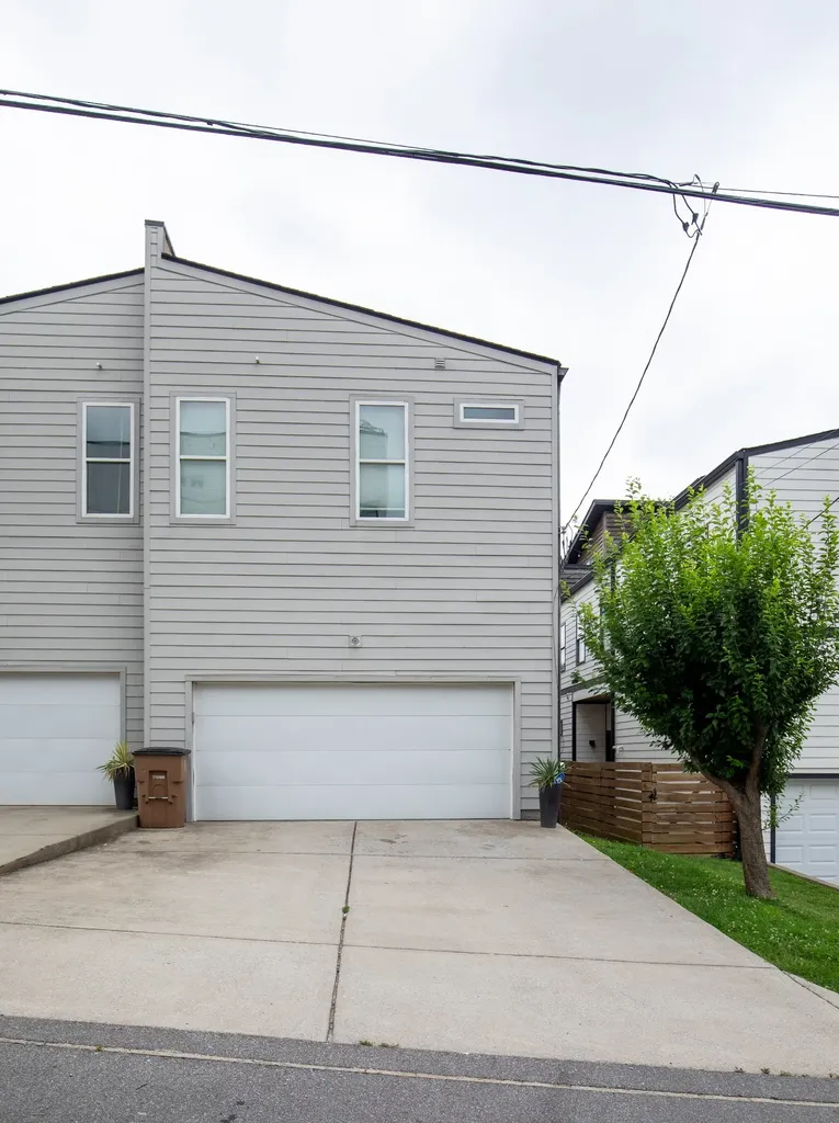 407A 35th Ave, N Nashville TN 37209