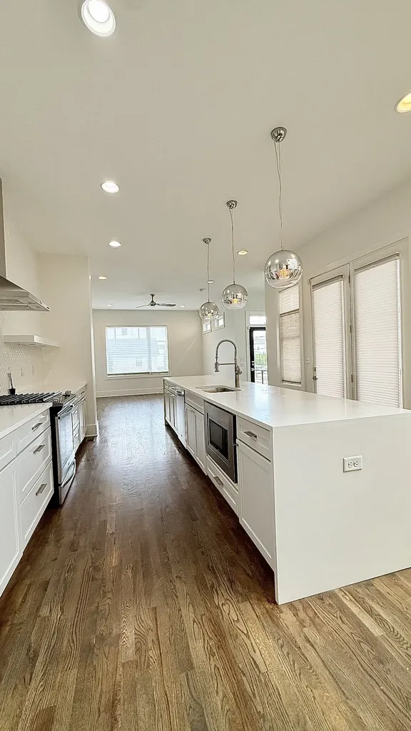 407A 35th Ave, N Nashville TN 37209