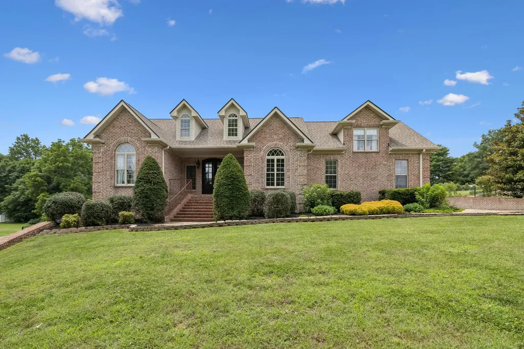 1027 Nina Drive Springfield TN 37172