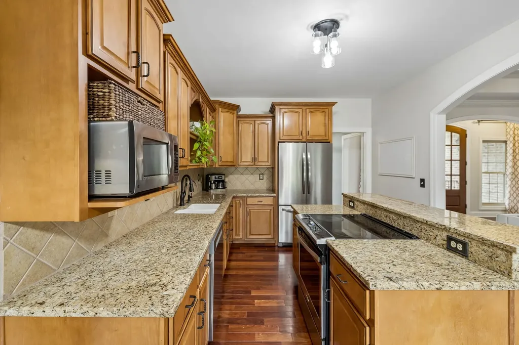 1027 Nina Drive Springfield TN 37172