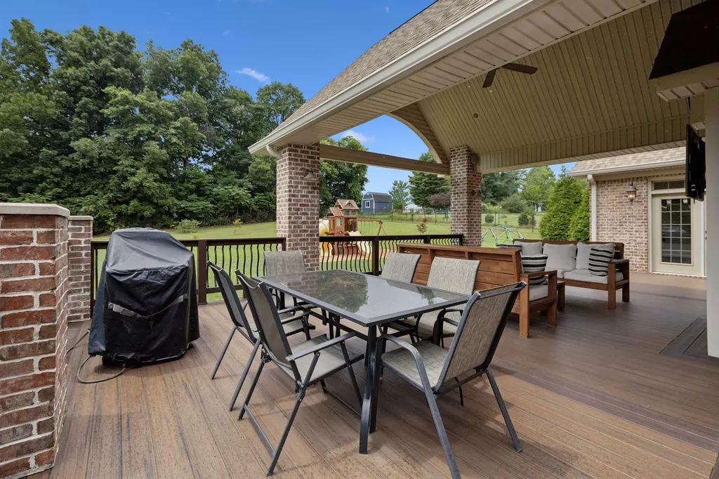 1027 Nina Drive Springfield TN 37172