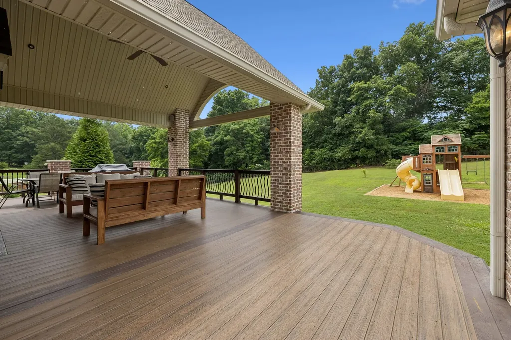 1027 Nina Drive Springfield TN 37172